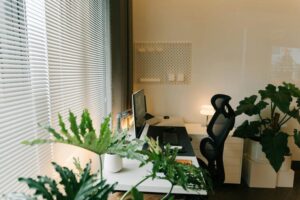 Cómo crear un espacio de trabajo en casa cómodo y eficiente