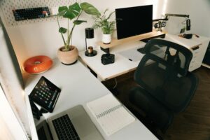 Consejos para crear un espacio de trabajo en casa productivo y cómodo